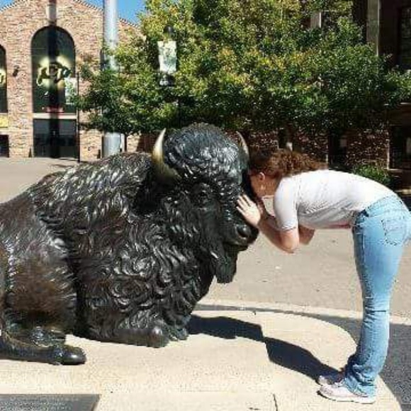 Meet your Posher, Niki - Picture 2 of 8